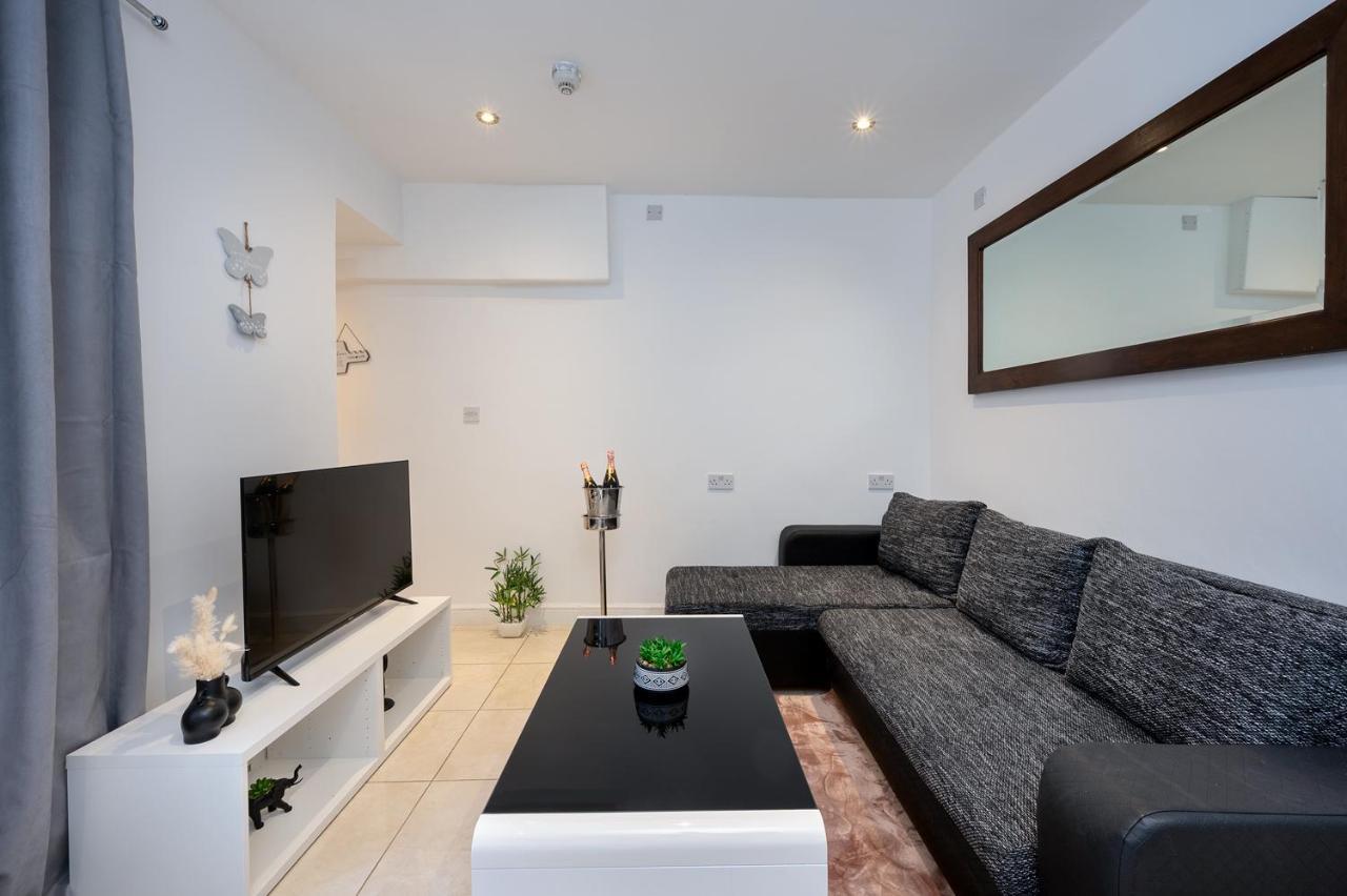 10 Min Walk Oxford St - Hyde Park Apartamento Londres