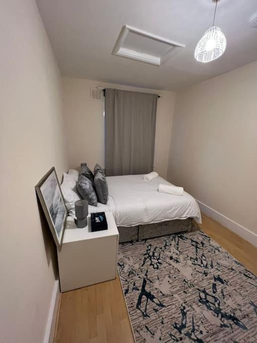 Apartamento 003- Lovely 1-bedroom Very Close To *