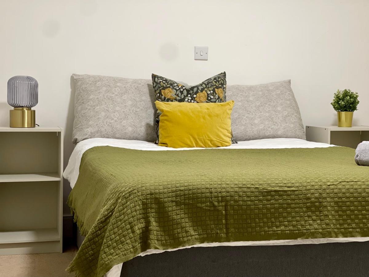 Mapesbury Dell Apartment