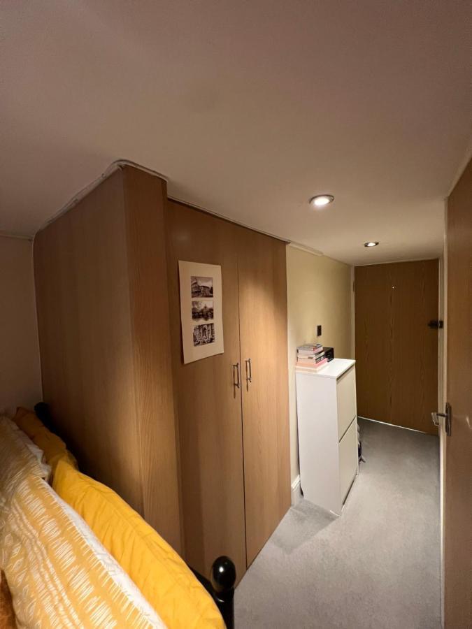 Comfy Studio - Finchley Road *