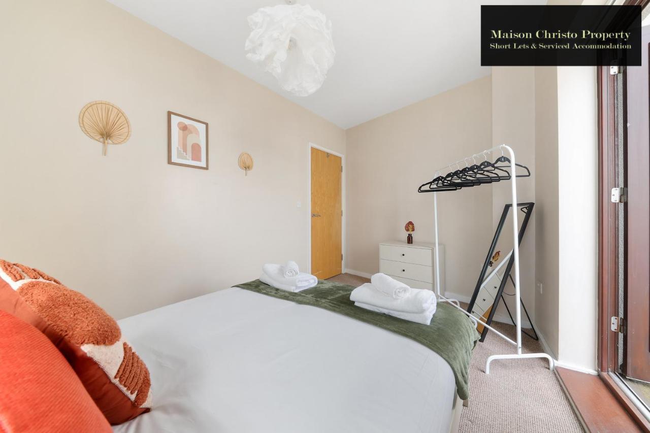 Apartment Eden 2bedroom Sleeps 6 In With Wifi & Leisure By Maison Christo Short Lets & Serviced
