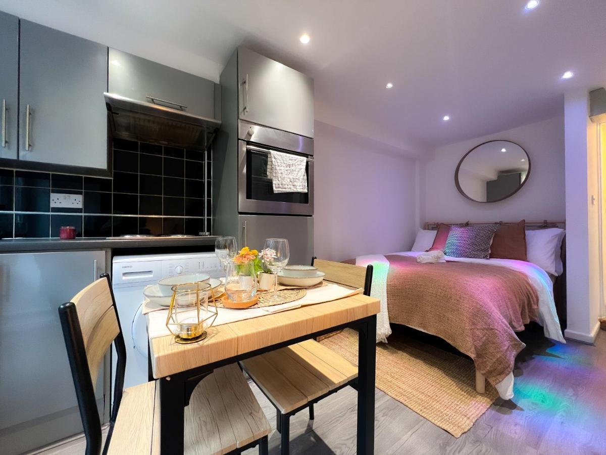 Trendy Studio In Central *