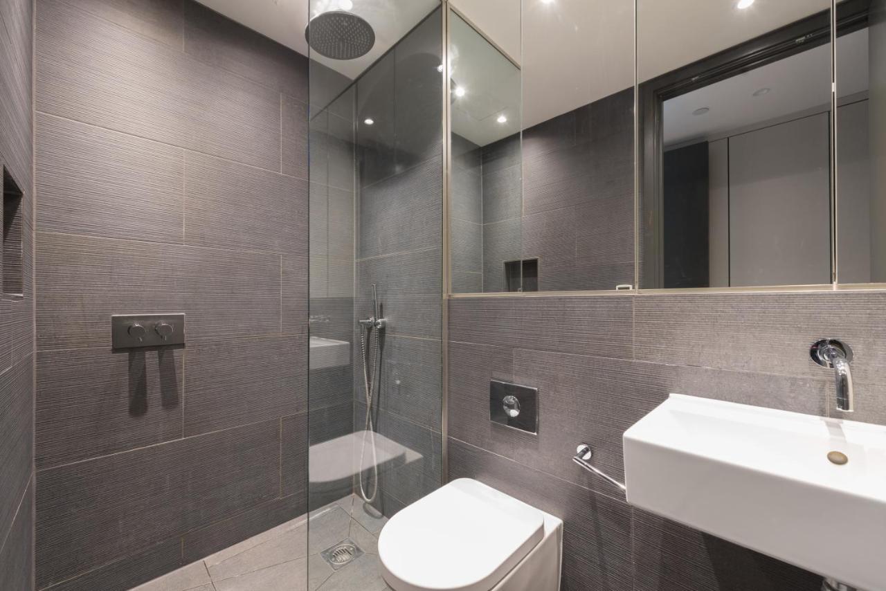 New Build-air Con-2 Bedroom-two Bathrooms 3 * Londres