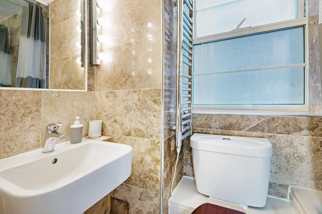 Tottenham Court Road Apartment