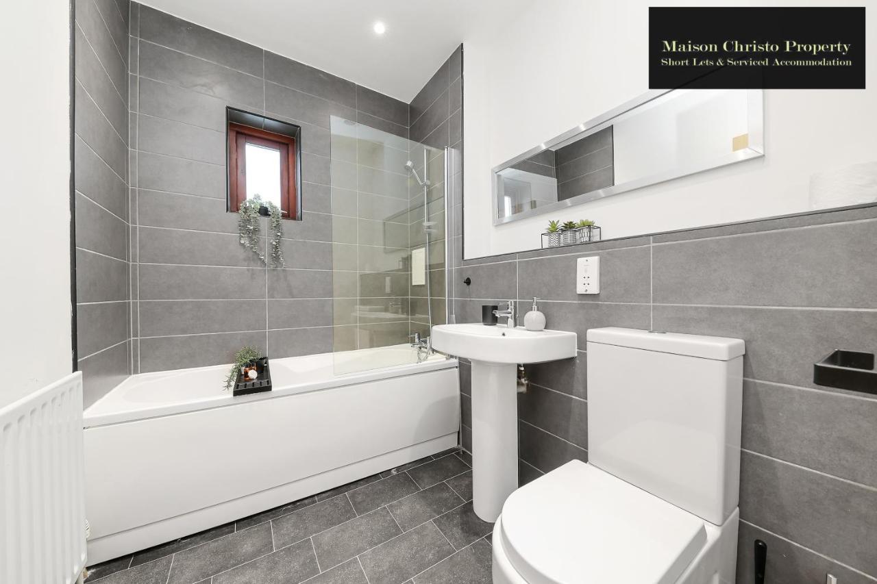 Apartment Eden 2bedroom Sleeps 6 In With Wifi & Leisure By Maison Christo Short Lets & Serviced London