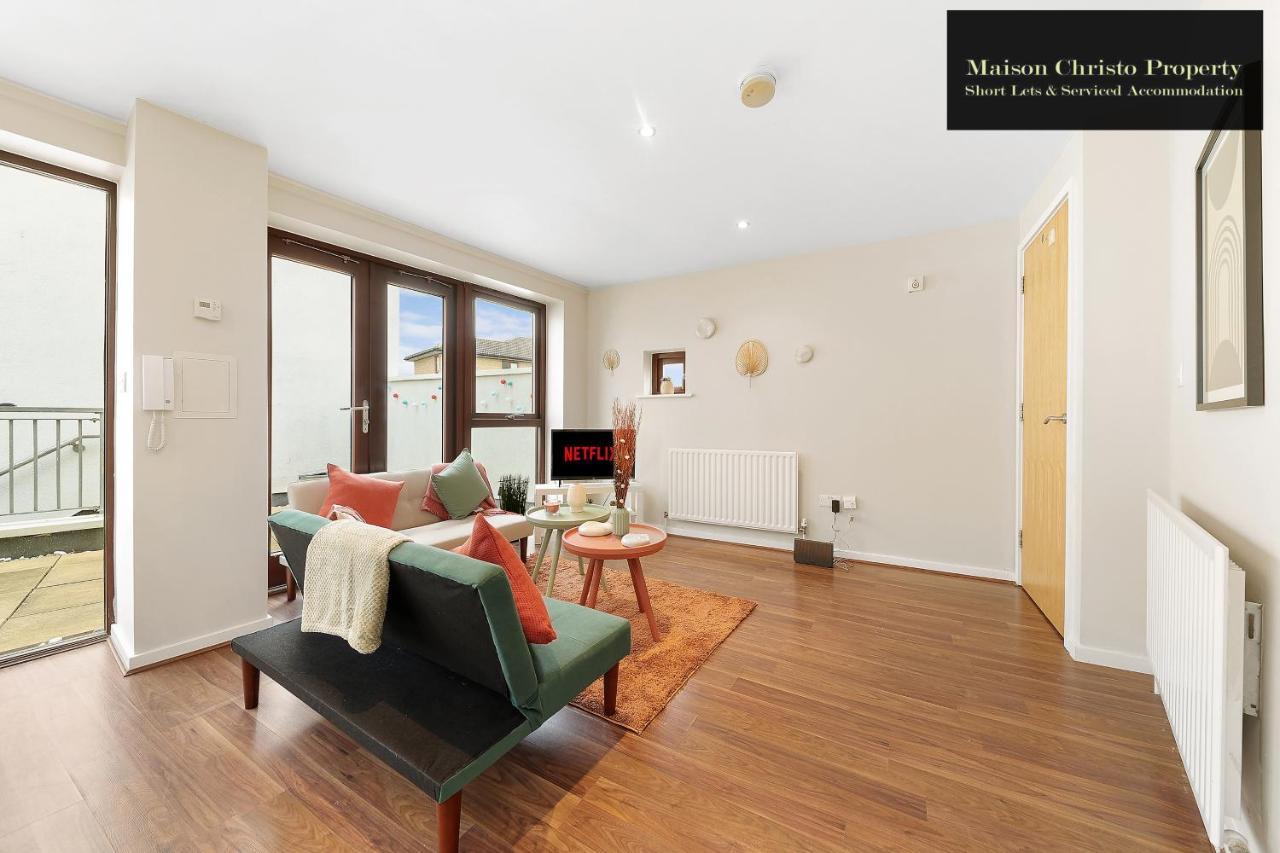 Apartment Eden 2bedroom Sleeps 6 In With Wifi & Leisure By Maison Christo Short Lets & Serviced