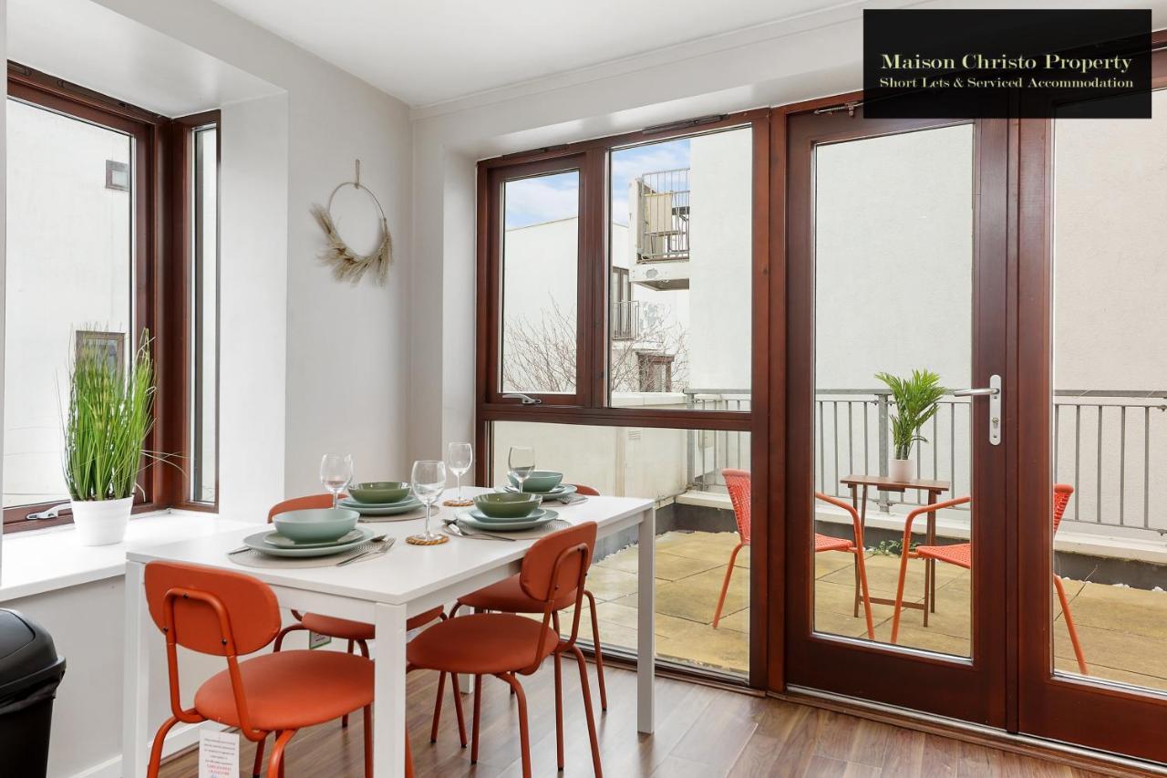 Apartment Eden 2bedroom Sleeps 6 In With Wifi & Leisure By Maison Christo Short Lets & Serviced *