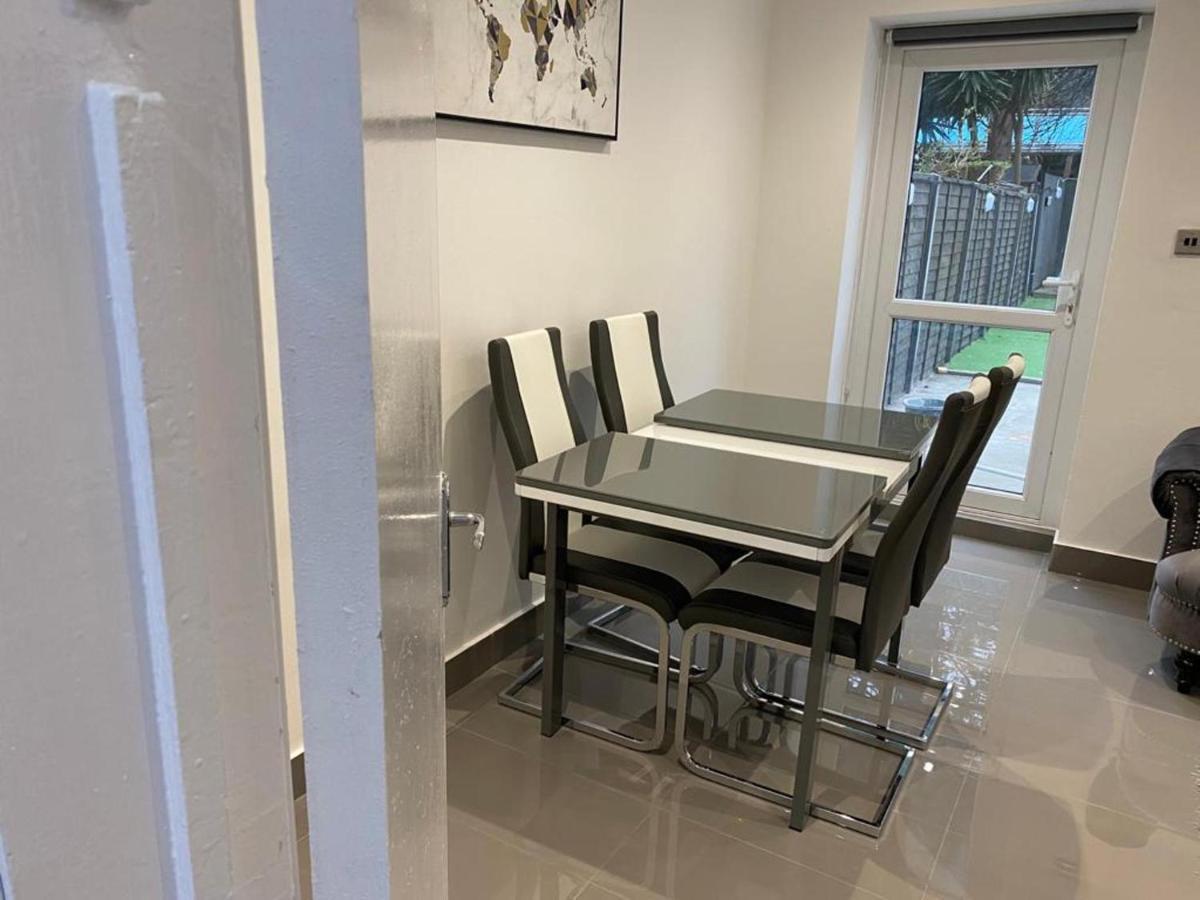 Modern Executive 2-bed In * Londen