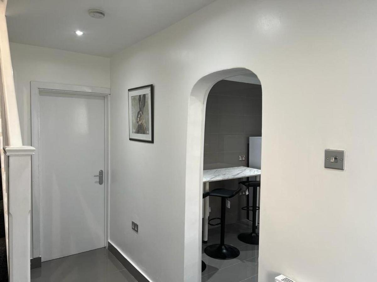 Modern Executive 2-bed In Appartement *