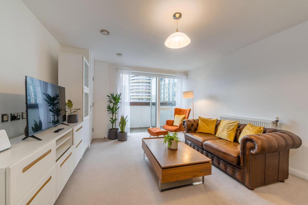 Kensington Luxury Retreat: Spacious 2-bedroom With Prime Location Apartamento