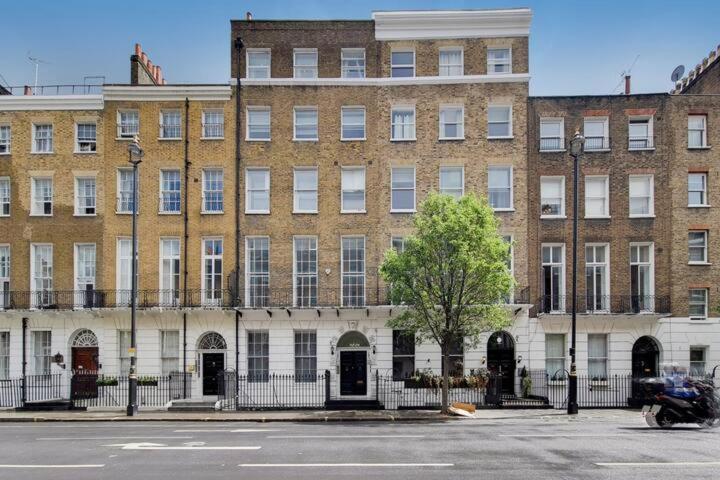 The Gloucester Residences Appartement *