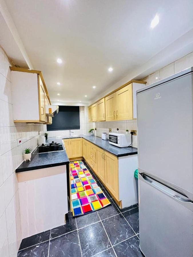 Comfy 2 Bedroom Flat Edgware Road