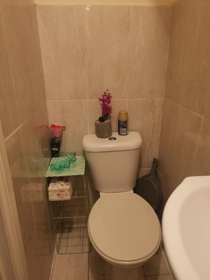 Marahanata Jadwin 1 Beautiful 1 Bedroom Flat Apartamento *