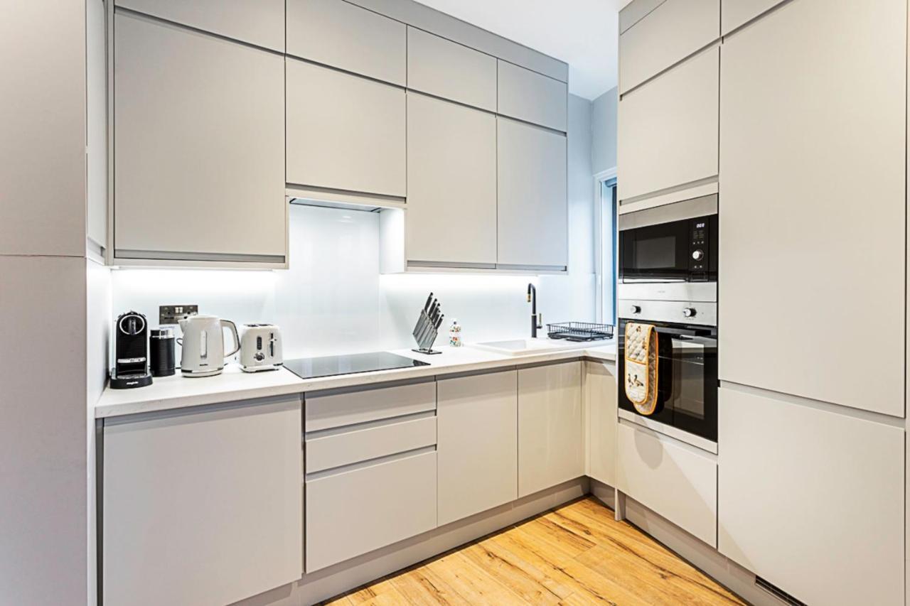 Gorgeous Roehampton Flat * Londen