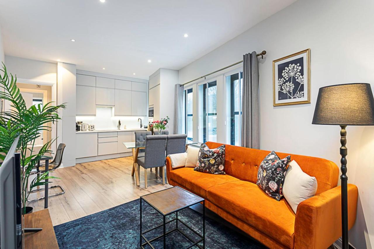 Gorgeous Roehampton Flat Appartement Londen