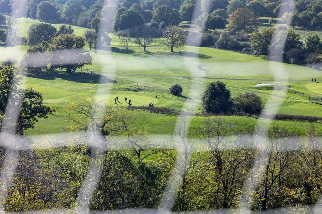 Beautiful Richmond Park Views & Apartamento Londres
