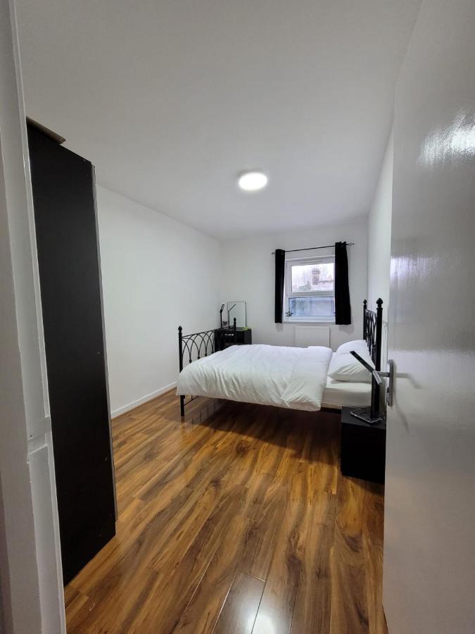 Stunning 1 Bedroom In *