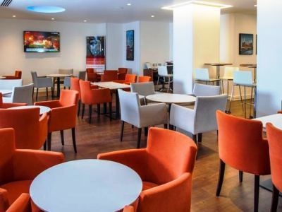 Express - Vauxhall Nine Elms Hotel