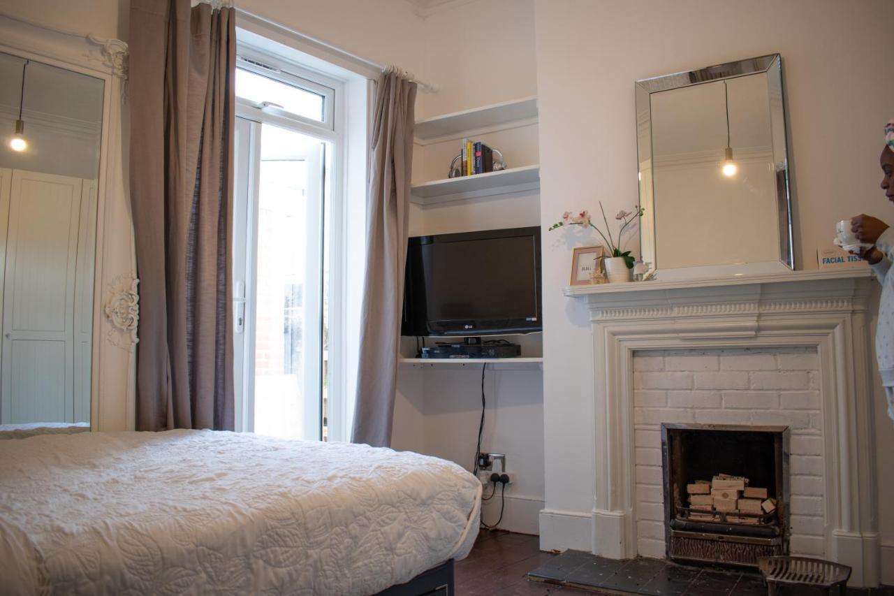 Sw Stay, * Londres