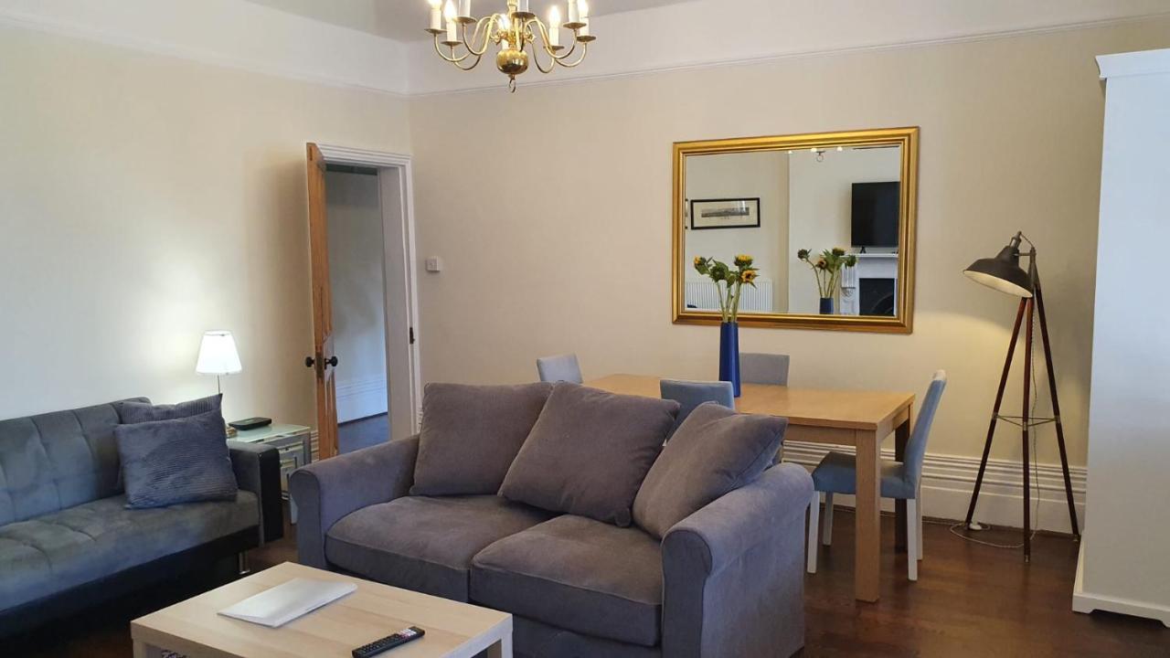 Spacious Central 2 Bedroom Mansion Block Apartamento