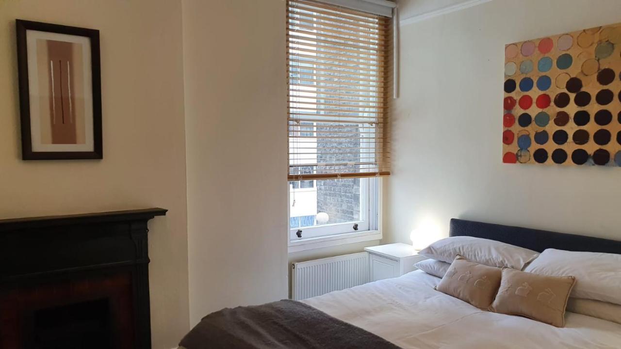 Spacious Central 2 Bedroom Mansion Block Londres