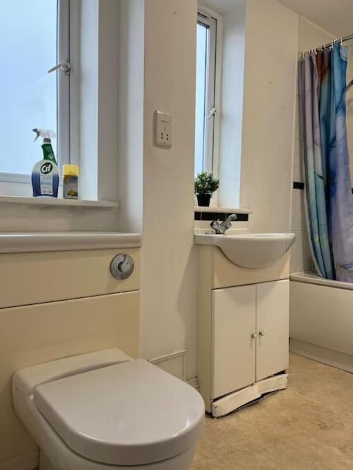 New Build 2 Bed Flat, Apartamento *