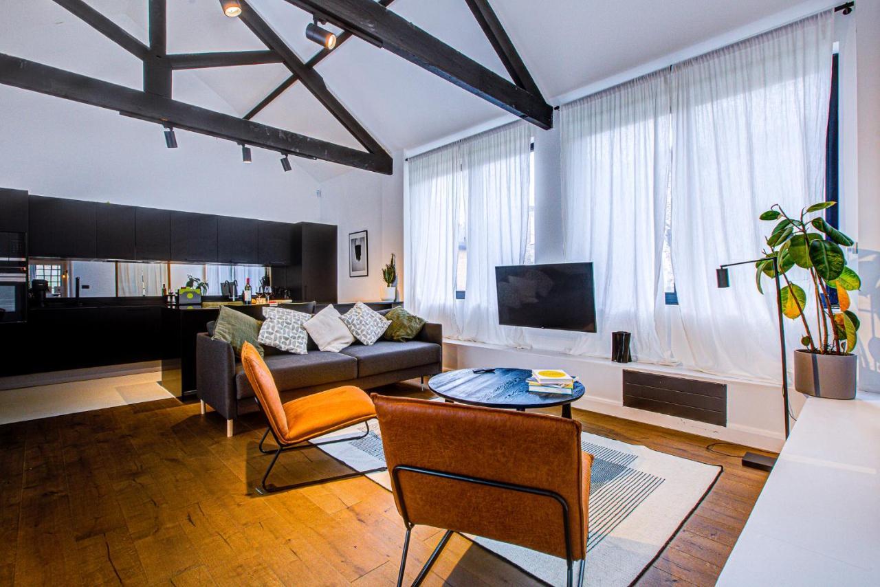 Stunning Penthouse Close To Queen's Park - Mega Fast Internet Apartment London