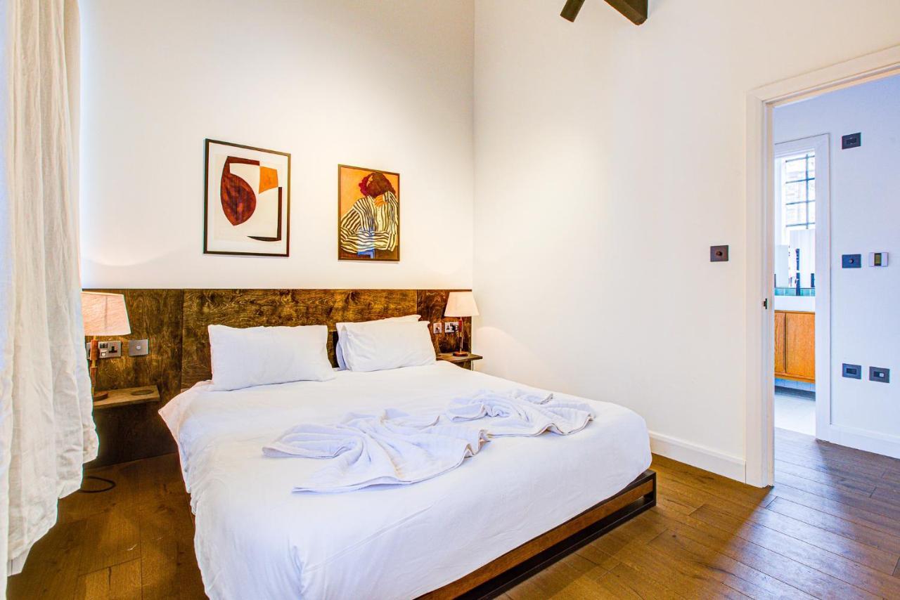 Stunning Penthouse Close To Queen's Park - Mega Fast Internet London