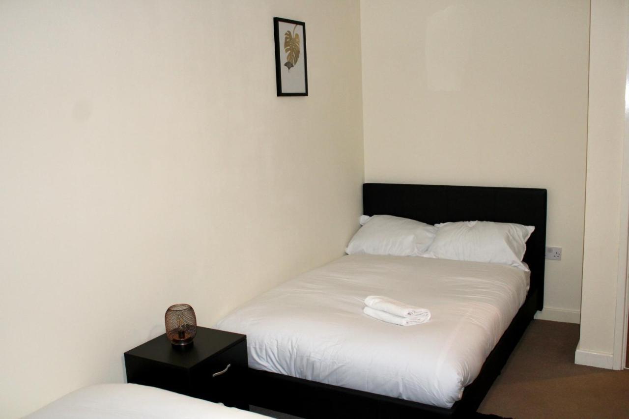 Glamorous Two Bed Flat Apartment