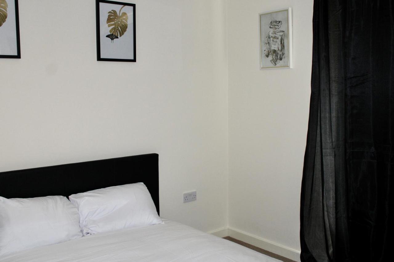 Apartment Glamorous Two Bed Flat *