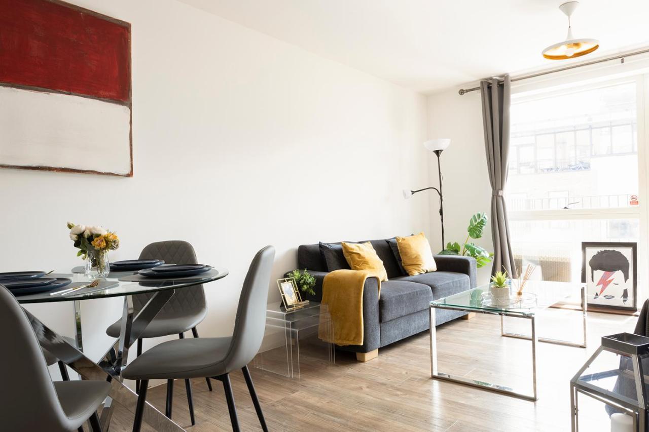 Appartement Spacious 2 Bed In Location *