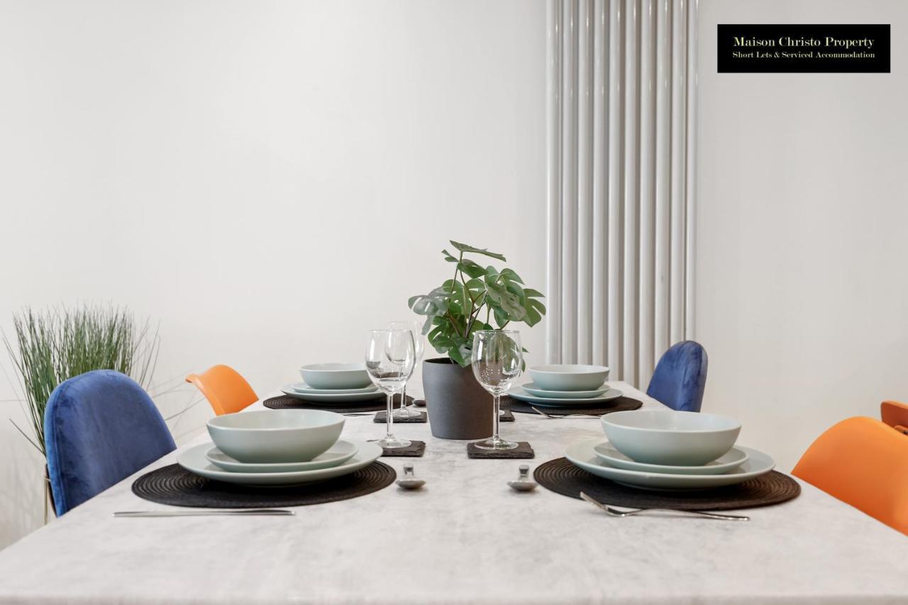 Weekly Or Monthly Stays, London, Canary Wharf - Sleeps 6- 2bedroom, Free Parking, Serviced By Maison Christo Apartment