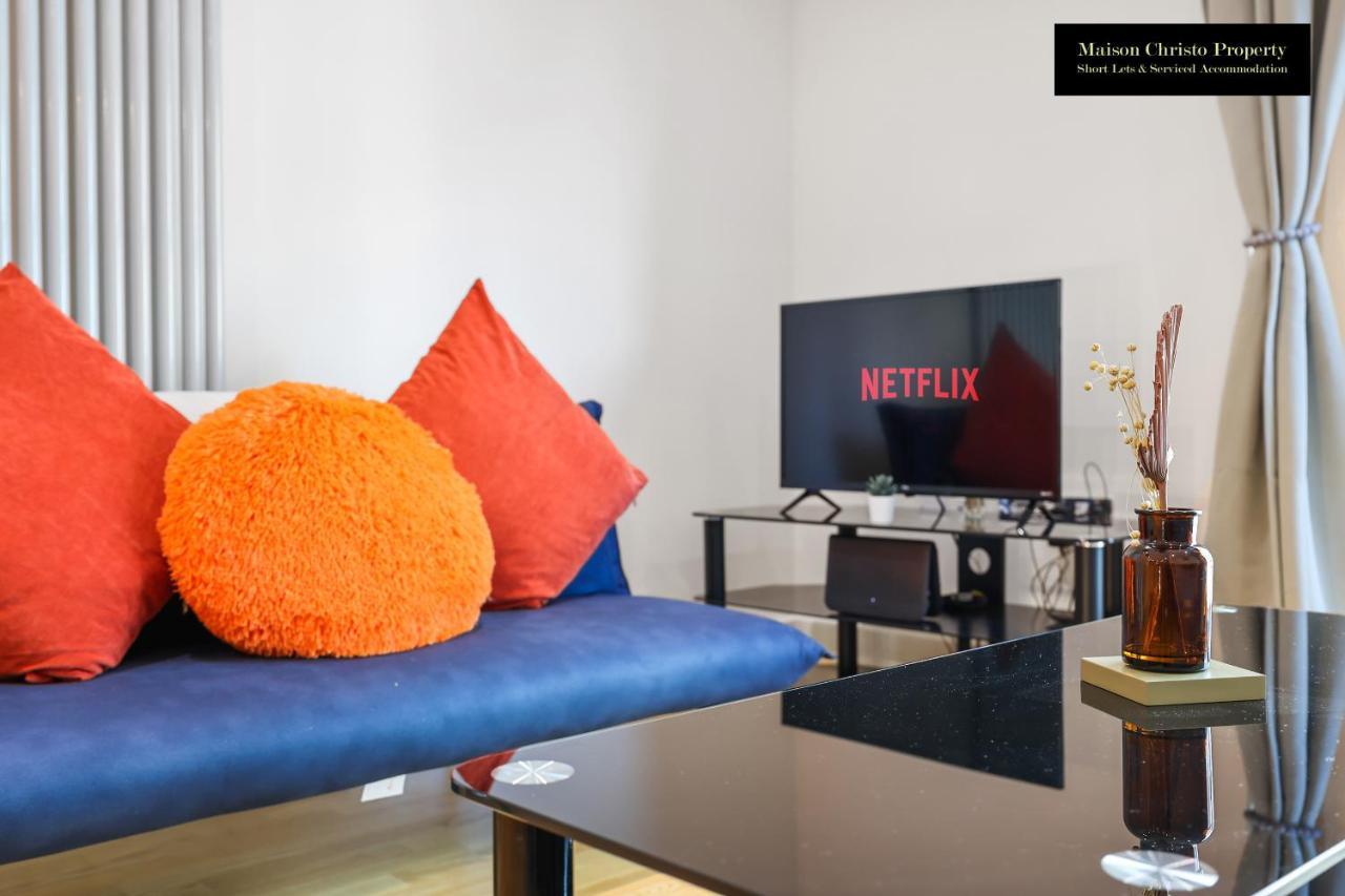Weekly Or Monthly Stays, London, Canary Wharf - Sleeps 6- 2bedroom, Free Parking, Serviced By Maison Christo * London