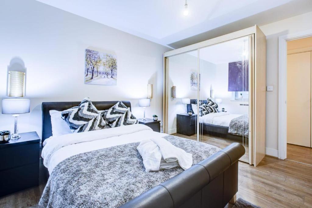 Waterloo 2 Bedroom Apartment London