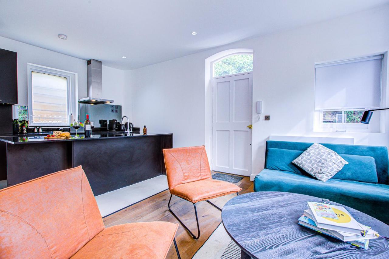 Apartamento Charming 1br In A Gated Complex And A Short Walk From Queens Park Tube Londres
