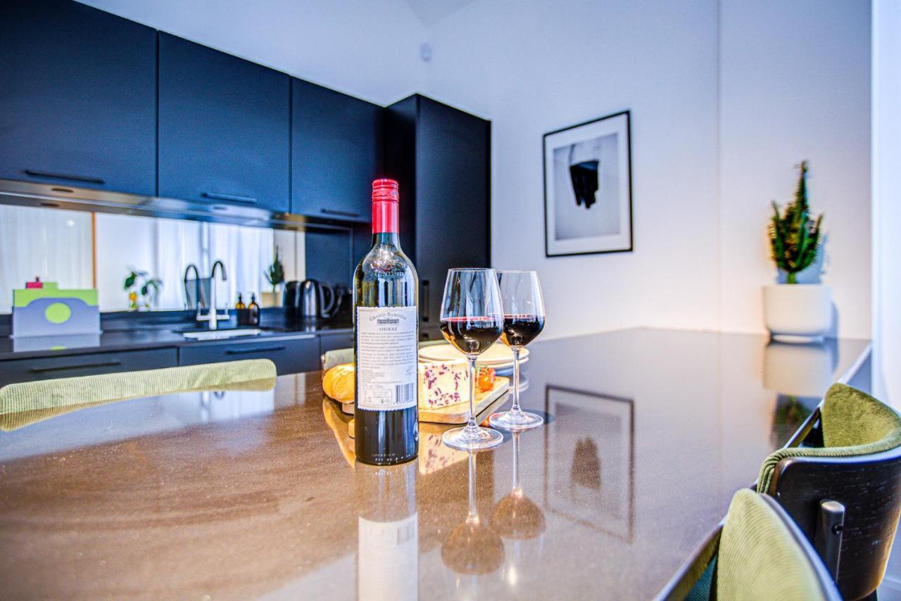 Stunning Penthouse Close To Queen's Park - Mega Fast Internet *
