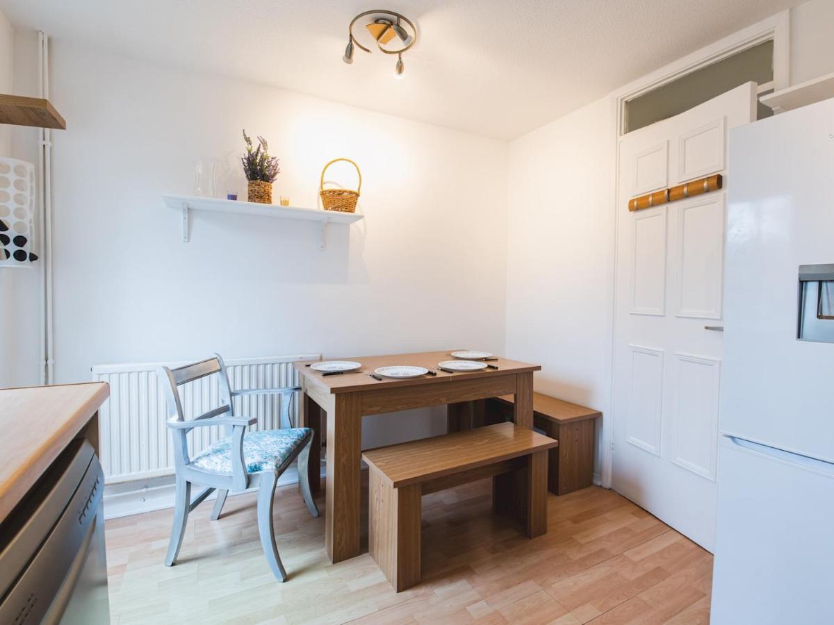 Ferienhaus Pass The Keys Cosy Se House Near Tube Line