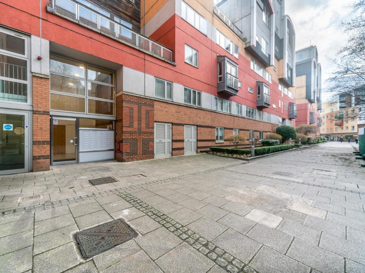 Pass The Keys Riverside Amazing Flat In Close To The O2 Apartment *
