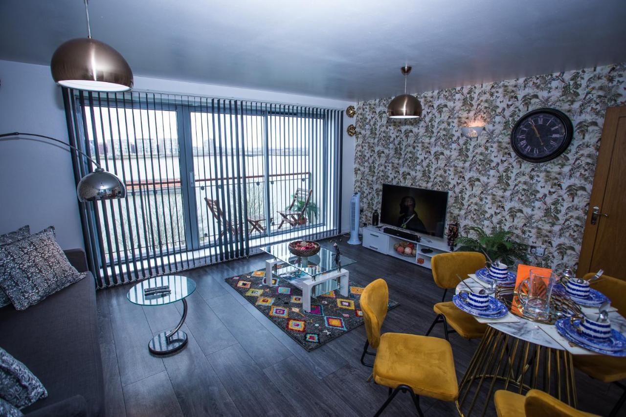 Appartement Remarkable 2-bed With Sea View Londen