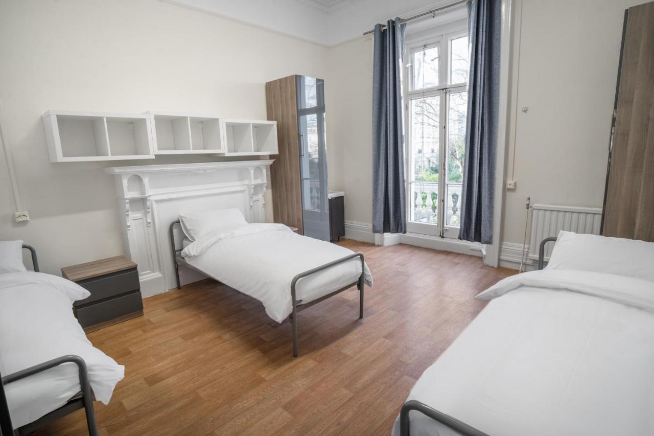 Albergue Holland House