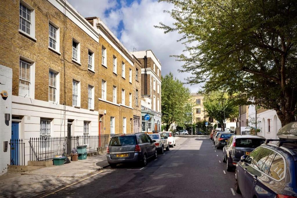 Kings Cross, Self-contained House & Private Garden Holiday home *