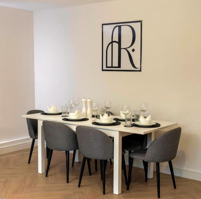 Unique 3bd Flat King Size Bed Apartamento