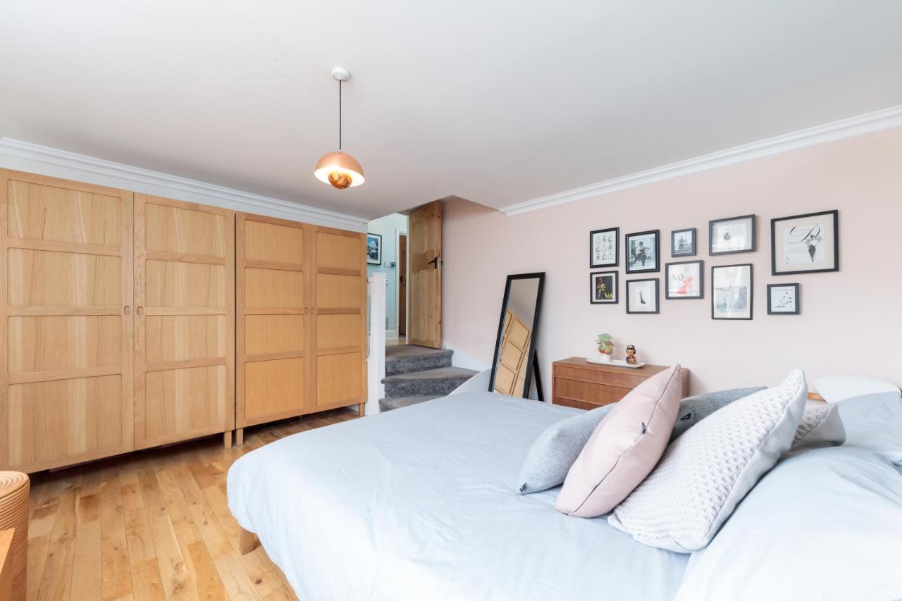 Bright & Spacious Two Double Bedroom Close To Station Apartamento *