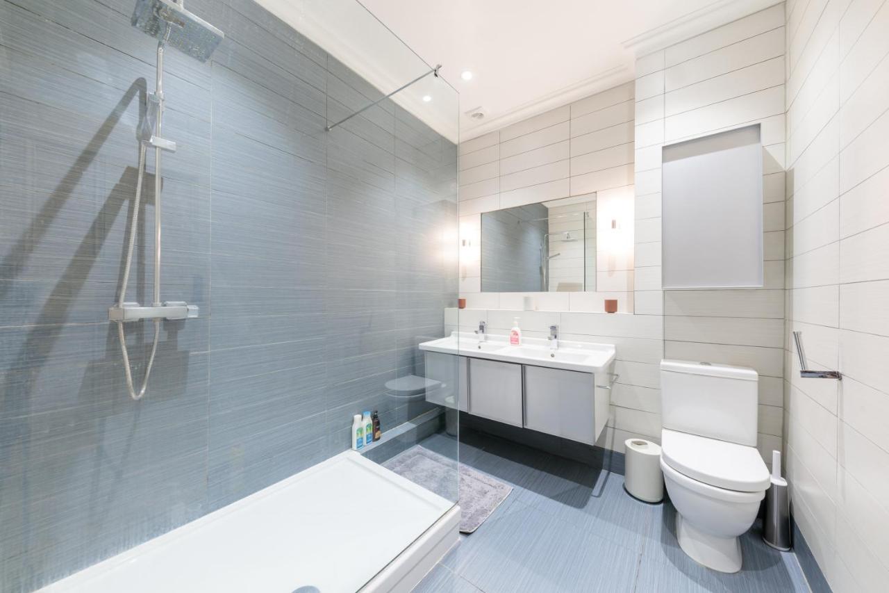 Bright & Spacious Two Double Bedroom Close To Station Apartamento *