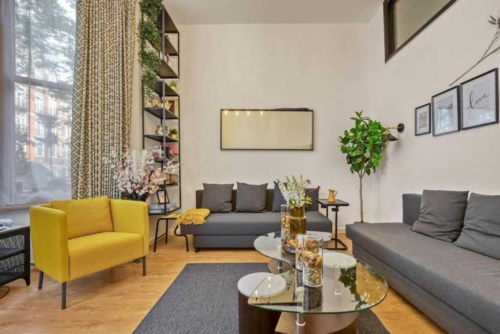 Charming Earls Court London