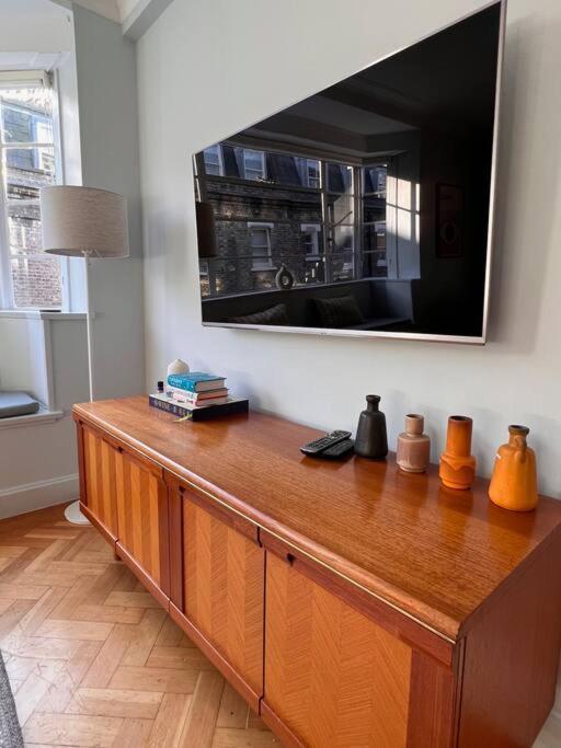 Fitzrovia / Bloomsbury / West End - Two Bed