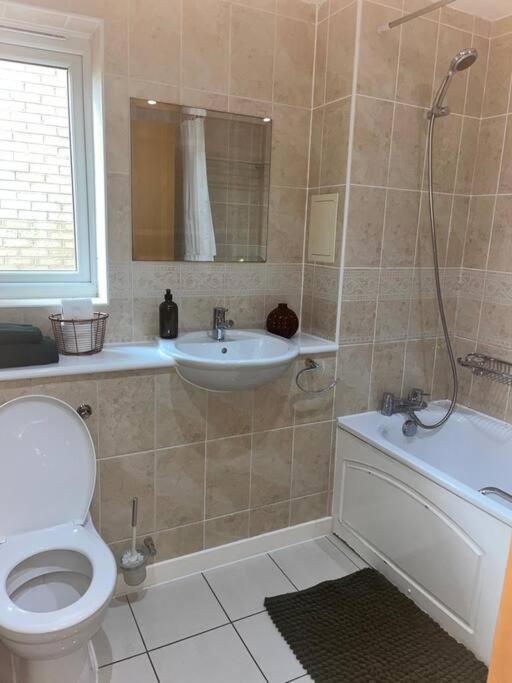 Easy - Bright And Airy 2bed Apart Appartement *