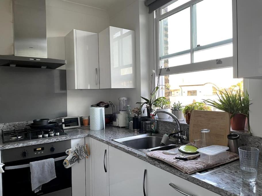 Superb 1-bedroom Flat In The Heart Of Notting Hill * London