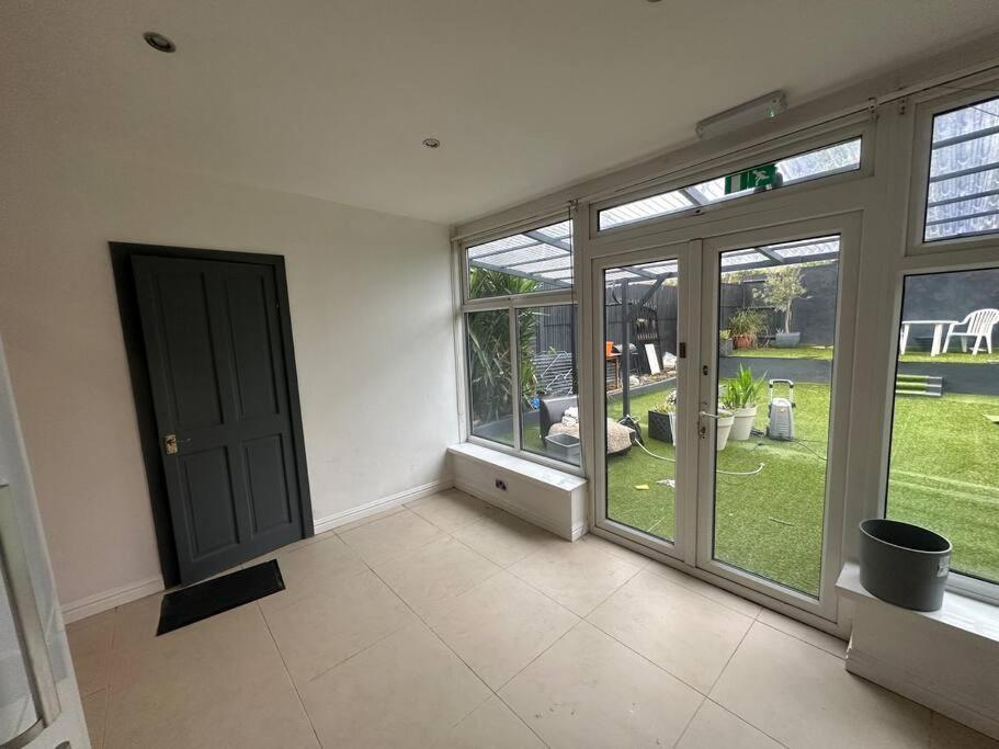 Vakantiehuis 5 Bedroom House Se6