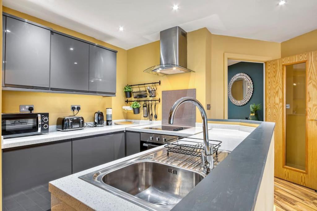 2 Bed Docklands Apt- 02 & Excel Apartamento Londres